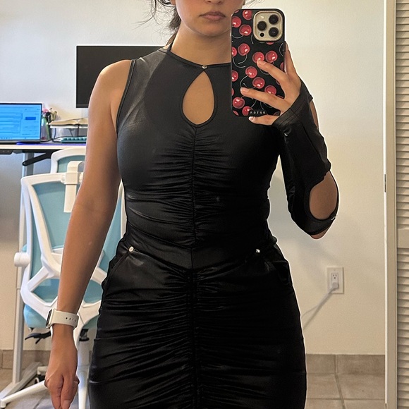 Maniere de Voir black one sleeve bodysuit - Picture 5 of 5